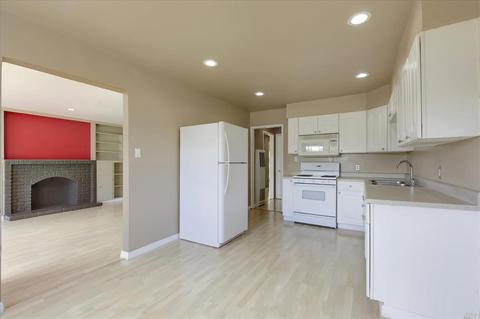 307 Stuart Dr, Petaluma, CA 94954 photo 13