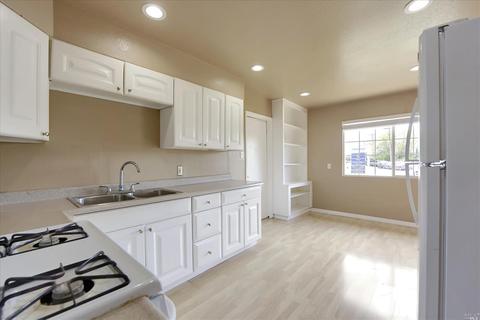 307 Stuart Dr, Petaluma, CA 94954 photo 11