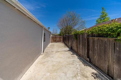 369 Pueblo Way, Vallejo, CA 94591 photo 36