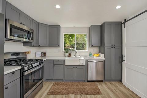 335 Grey St, Graton, CA 95444 photo 9