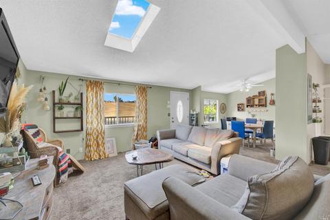 469 Gillcrest Ave, Vallejo, CA 94591 photo 12