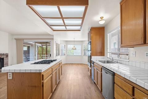 7913 Winter Born Way, Windsor, CA 95492 photo 13