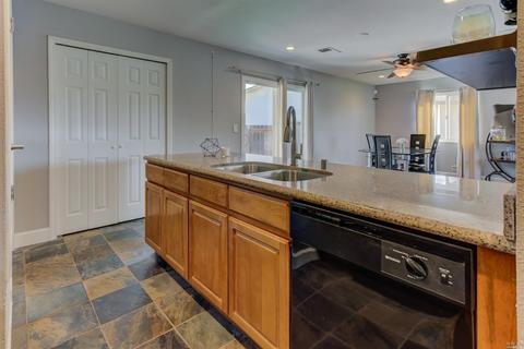 1030 Mockingbird Ln, Fairfield, CA 94533 photo 12