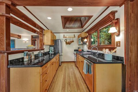 Undisclosed, Mill Valley, CA 94941 photo 11