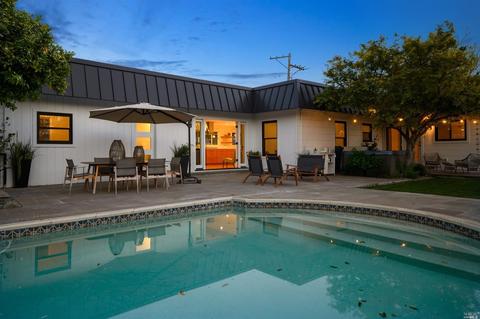 735 Third St W, Sonoma, CA 95476 photo 3
