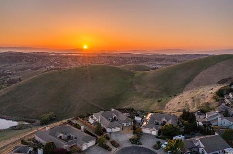 641 Windsor Dr, Benicia, CA 94510 photo 5