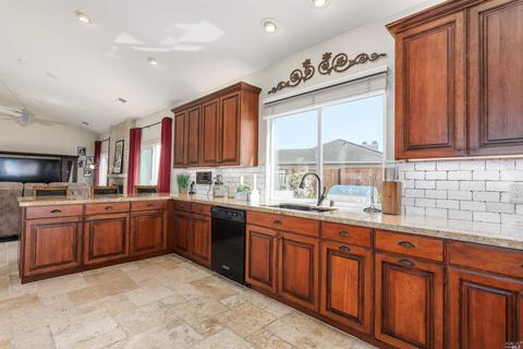 641 Windsor Dr, Benicia, CA 94510 photo 35