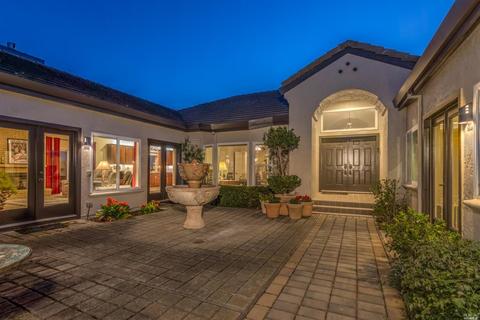 641 Windsor Dr, Benicia, CA 94510 photo 3