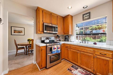 778 Miramonte St, Windsor, CA 95492 photo 8