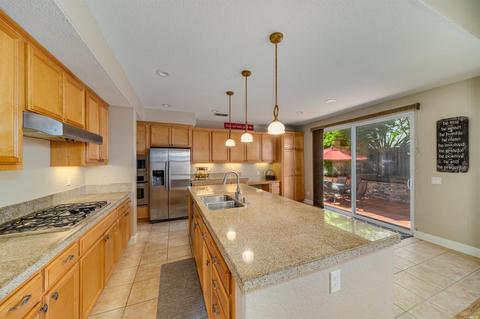 304 Decanter Cir, Windsor, CA 95492 photo 5