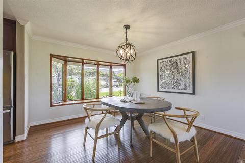 88 Eagle Dr, Novato, CA 94949 photo 3