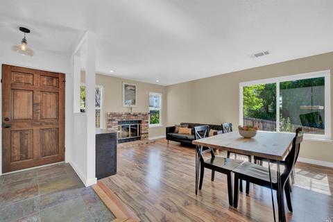 692 E L St, Benicia, CA 94510 photo 7