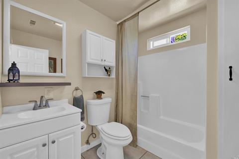 692 E L St, Benicia, CA 94510 photo 27