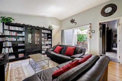 640 Topsail Dr, Vallejo, CA 94591 photo 8