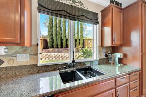 1905 Moosup Ct, Fairfield, CA 94533 photo 10