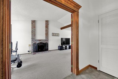 758 Ash Ct, Fairfield, CA 94533 photo 4