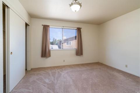 208 Main Cir, Ukiah, CA 95482 photo 13