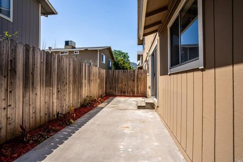 208 Main Cir, Ukiah, CA 95482 photo 17