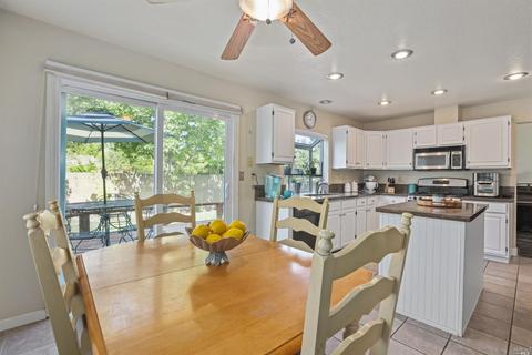 557 Bald Eagle Dr, Vacaville, CA 95688 photo 20