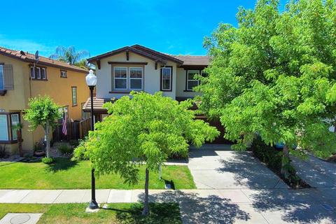 858 Walden Ct, Fairfield, CA 94533 photo 4