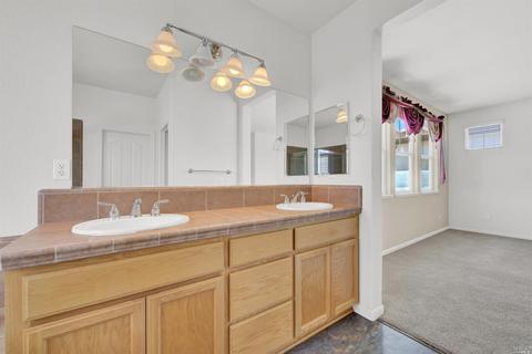 858 Walden Ct, Fairfield, CA 94533 photo 56