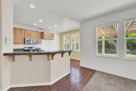 858 Walden Ct, Fairfield, CA 94533 photo 31