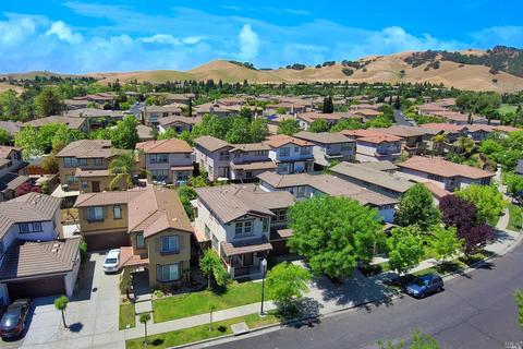 858 Walden Ct, Fairfield, CA 94533 photo 8