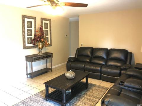 415 Calmace Dr, Dixon, CA 95620 photo 12