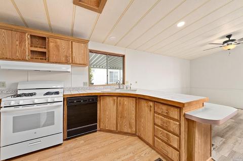 8182 E St, Windsor, CA 95492 photo 14