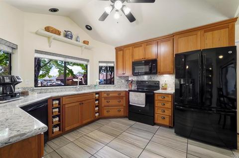 1005 Fielder Ct, Dixon, CA 95620 photo 5