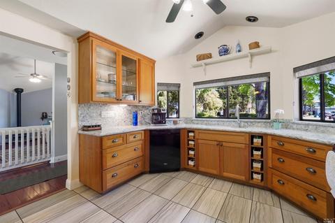 1005 Fielder Ct, Dixon, CA 95620 photo 6