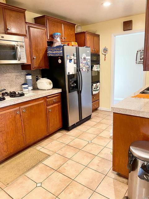 1106 Elliott Dr, Vallejo, CA 94589 photo 4