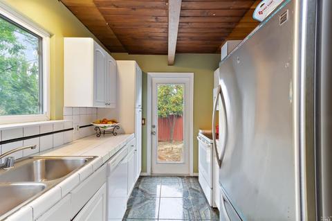 2145 El Dorado, Vallejo, CA 94590 photo 7