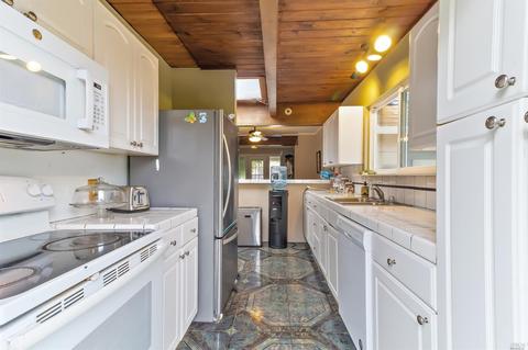2145 El Dorado, Vallejo, CA 94590 photo 9