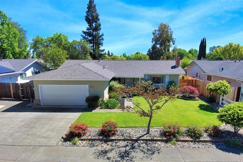 760 Corte Alhambra, Vacaville, CA 95688 photo 4