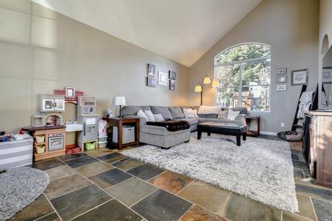 312 Jessie Ct, Windsor, CA 95492 photo 4