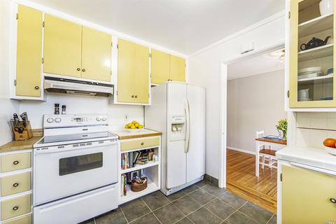 527 Jennings Ave, Vallejo, CA 94591 photo 17