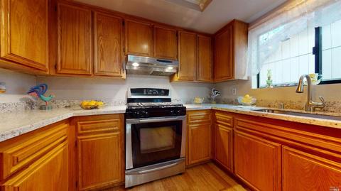 125 Falcon Dr, Cotati, CA 94931 photo 10