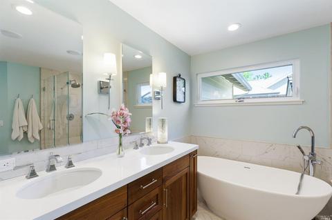 9592 Vancouver Ln, Windsor, CA 95492 photo 32
