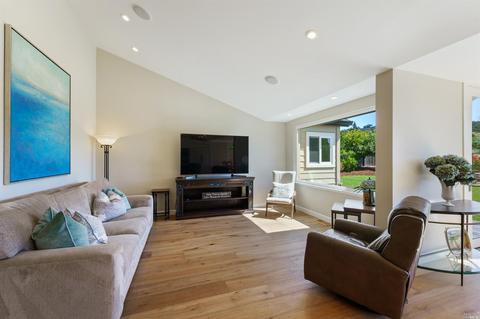 9592 Vancouver Ln, Windsor, CA 95492 photo 23