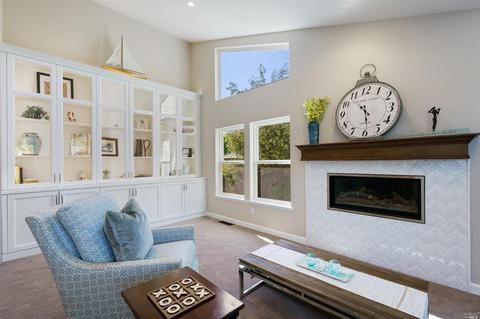 9592 Vancouver Ln, Windsor, CA 95492 photo 8