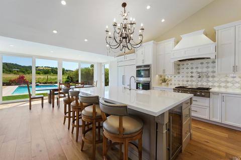 9592 Vancouver Ln, Windsor, CA 95492 photo 14