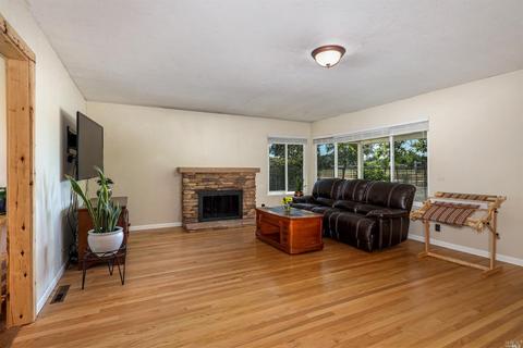 6858 Day Rd, Windsor, CA 95492 photo 8