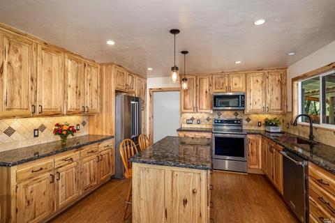 6858 Day Rd, Windsor, CA 95492 photo 4