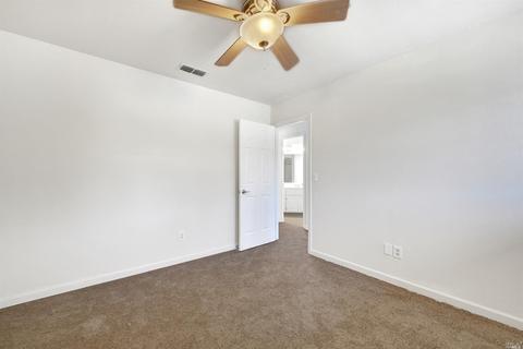 207 Shadowhawk Ct, Vacaville, CA 95688 photo 22