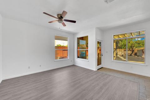 207 Shadowhawk Ct, Vacaville, CA 95688 photo 10