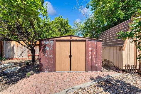 207 Shadowhawk Ct, Vacaville, CA 95688 photo 46