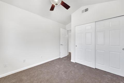 207 Shadowhawk Ct, Vacaville, CA 95688 photo 27