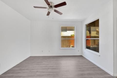 207 Shadowhawk Ct, Vacaville, CA 95688 photo 11