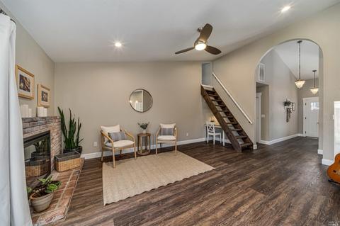 132 Melva Ct, Windsor, CA 95492 photo 8